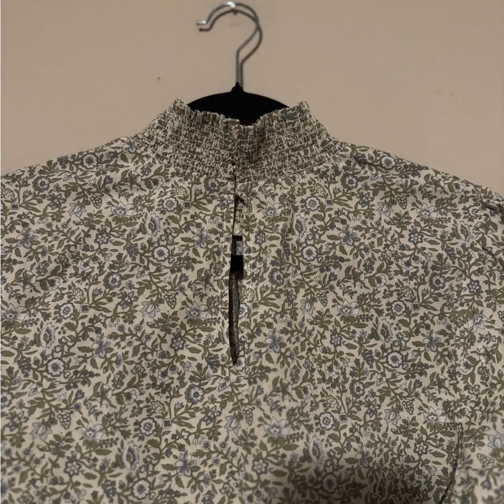 EUC Tuckernuck Hyacinth House Floral Smocked-Neck Long Sleeve Blouse 100% Cotton - Picture 8 of 14